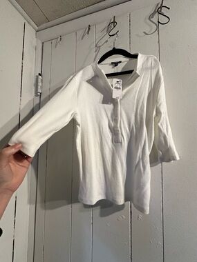 EXPRESS NWT White Ribbed Henley Top - Button Placket